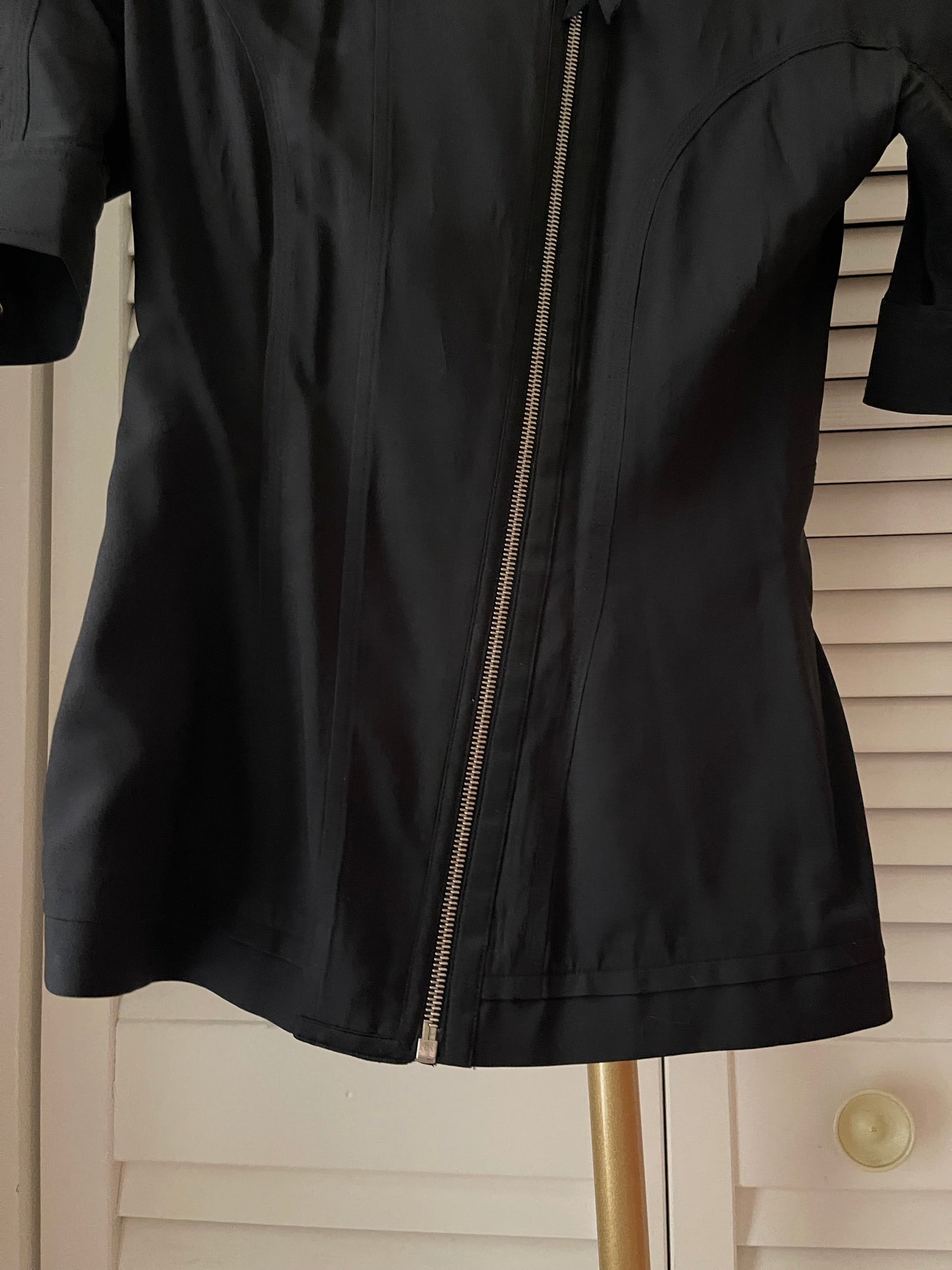 PHI Short Sleve Jacket Size XS