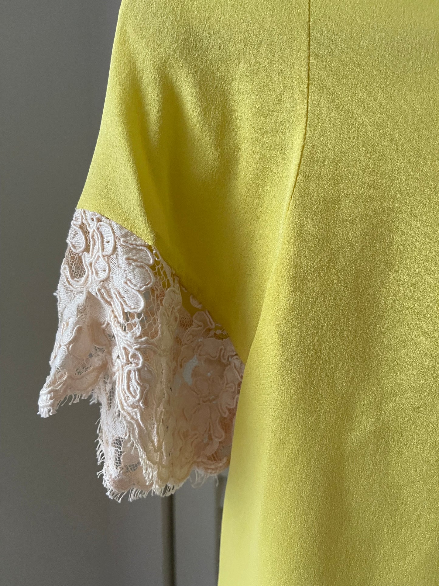 Yigal Azrouel Silk & Lace Blouse Size 2