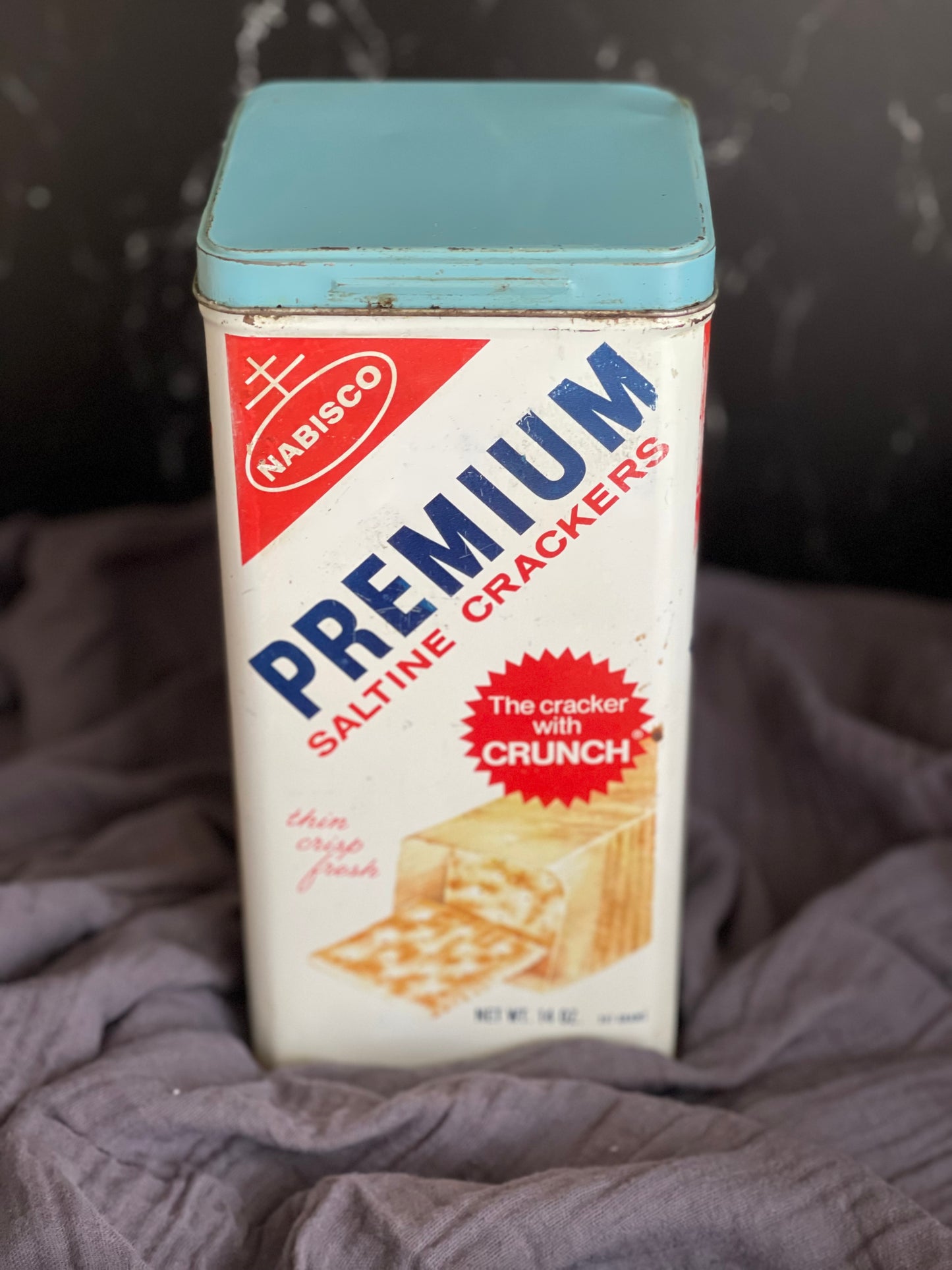 Vintage Nabisco Premium Saltine Cracker Tin Canister 1969 New York 14 Oz