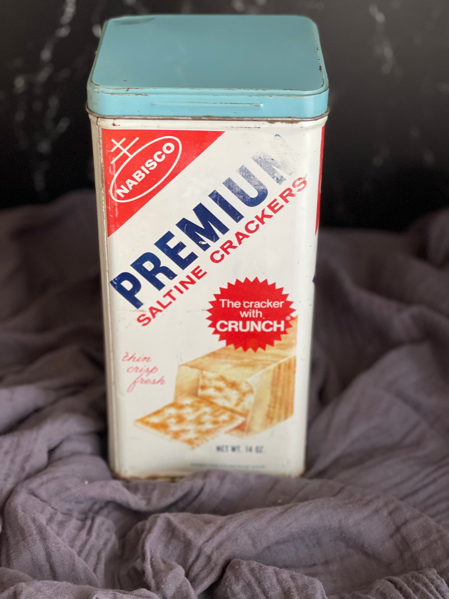 Vintage Nabisco Premium Saltine Cracker Tin Canister 1969 New York 14 Oz