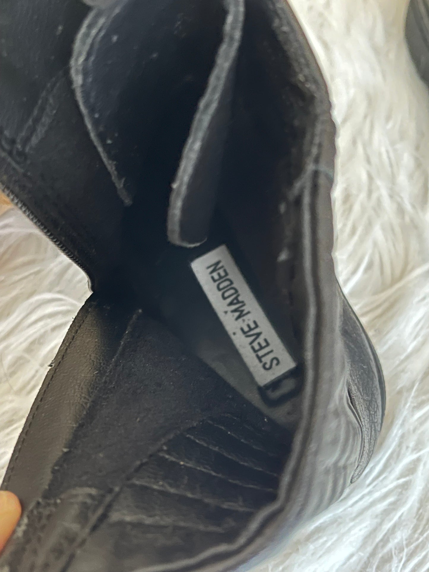 Steve Madden-Brand New Leather Ankle Boots Size 7