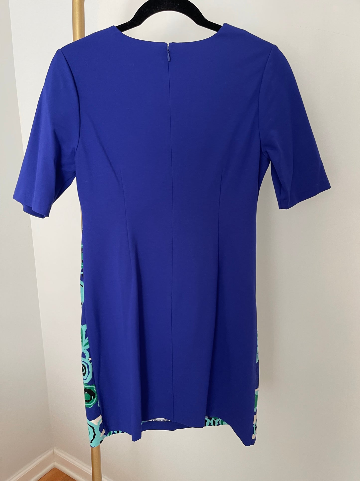 Tracy Reese Blue Floral Sheath with Teal and Black Accents Size 4P