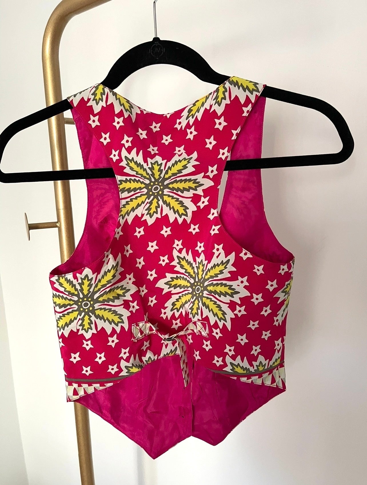 SUNO Vibrant Pink and Green SILK Vest size XS