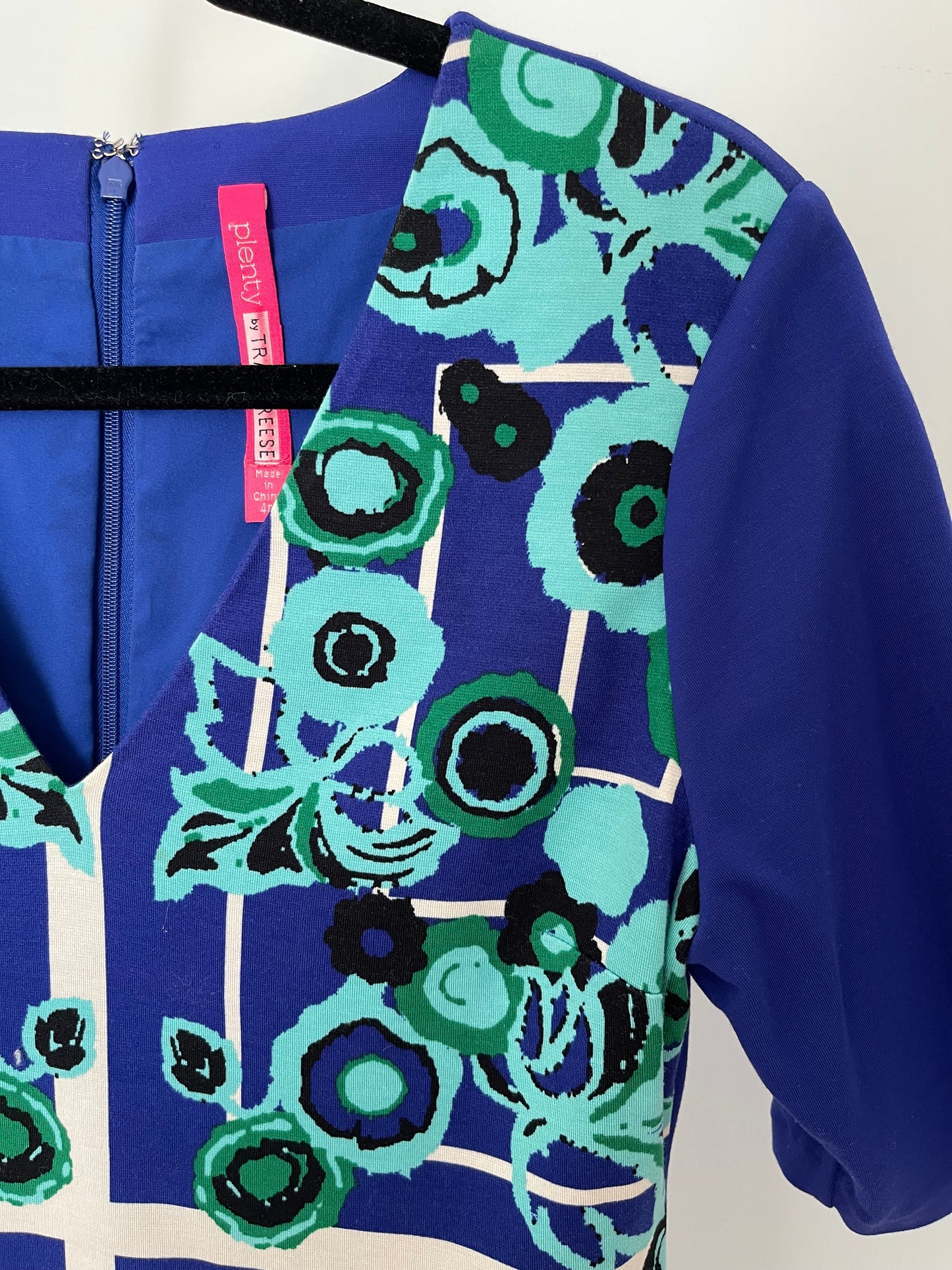 Tracy Reese Blue Floral Sheath with Teal and Black Accents Size 4P