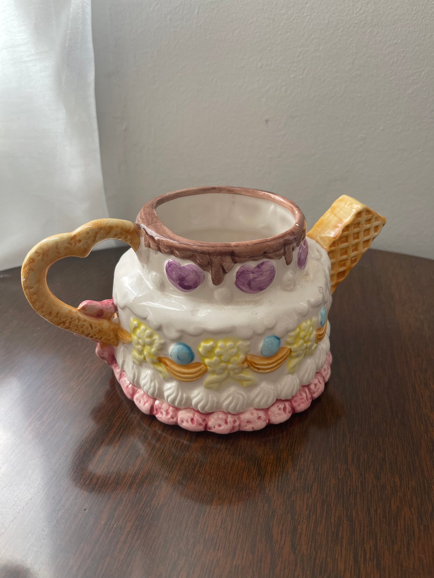 Vintage Cardinal Teapot-no top