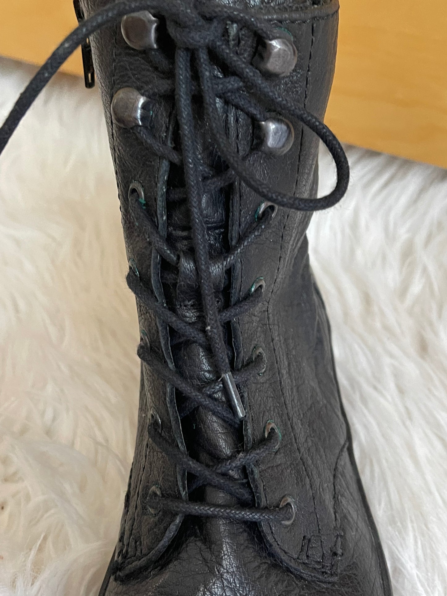 Steve Madden-Brand New Leather Ankle Boots Size 6